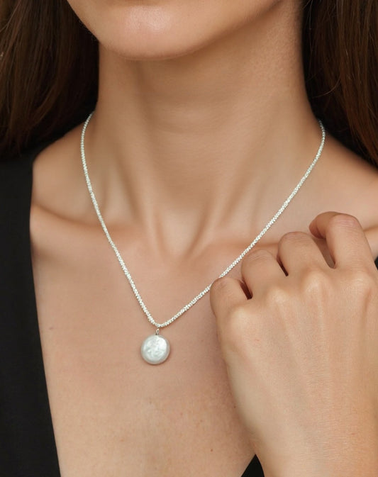 Fashion Trend Baroque Pearl Necklace Collarbone Chain