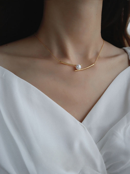 Fashion design cross-shaped pearl pendant