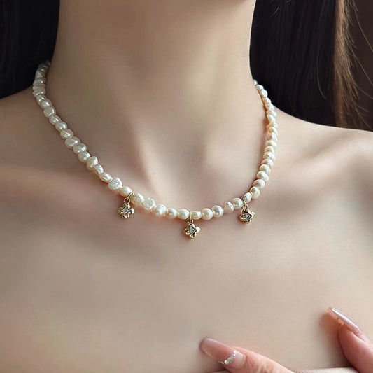 Baroque pearl flower necklace